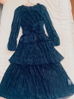 Metallic Tiered Long Sleeve Party/Grad Dress - Navy